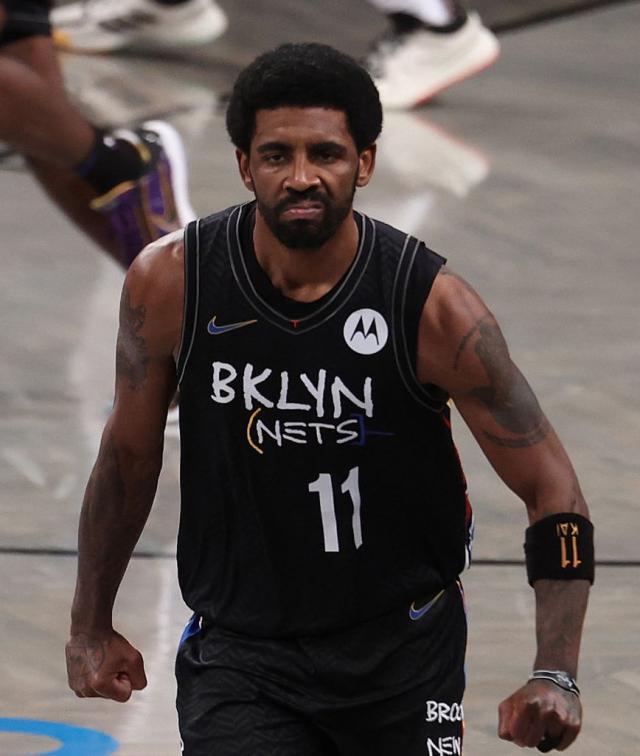 开云-背靠背第二战砍下40+7 哈登伤退篮网还有欧神仙